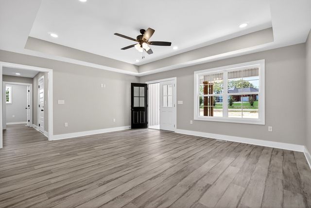396 Westwood Dr, Sparta, TN 38583