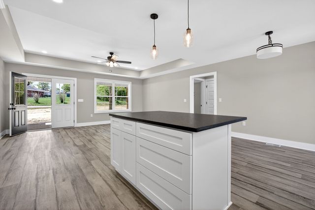 396 Westwood Dr, Sparta, TN 38583