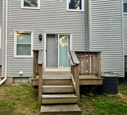 29 Kathleen Drive APT 1B, Windham, CT 06226