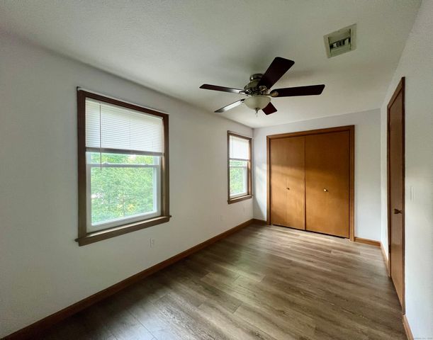 29 Kathleen Drive APT 1B, Windham, CT 06226