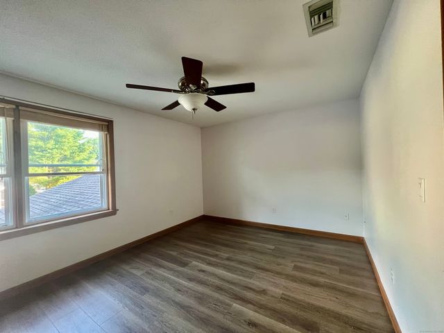 29 Kathleen Drive APT 1B, Windham, CT 06226
