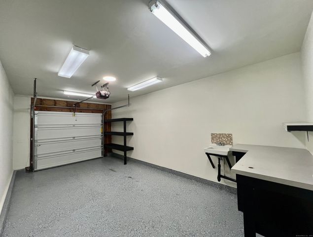 29 Kathleen Drive APT 1B, Windham, CT 06226