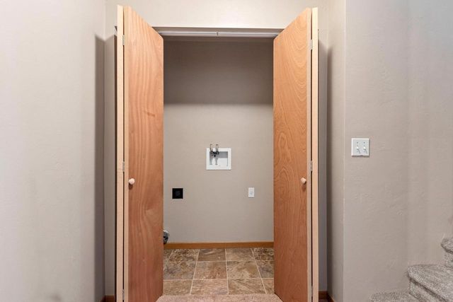 118 E RIVER DRIVE, De Pere, WI 54115