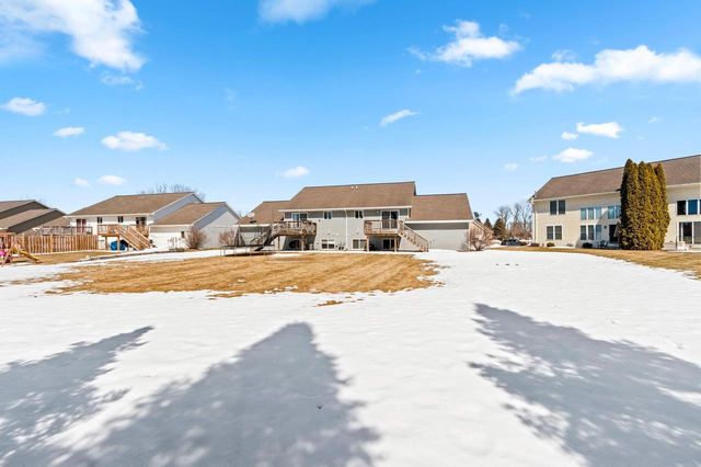 118 E RIVER DRIVE, De Pere, WI 54115