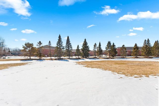 118 E RIVER DRIVE, De Pere, WI 54115