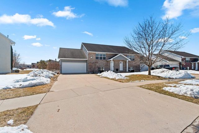 118 E RIVER DRIVE, De Pere, WI 54115