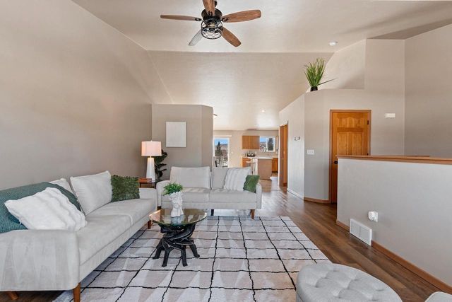 118 E RIVER DRIVE, De Pere, WI 54115