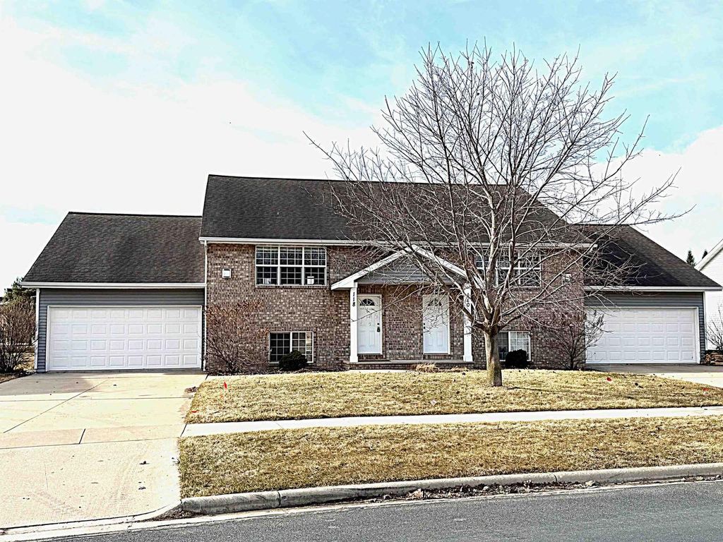 118 E RIVER DRIVE, De Pere, WI 54115