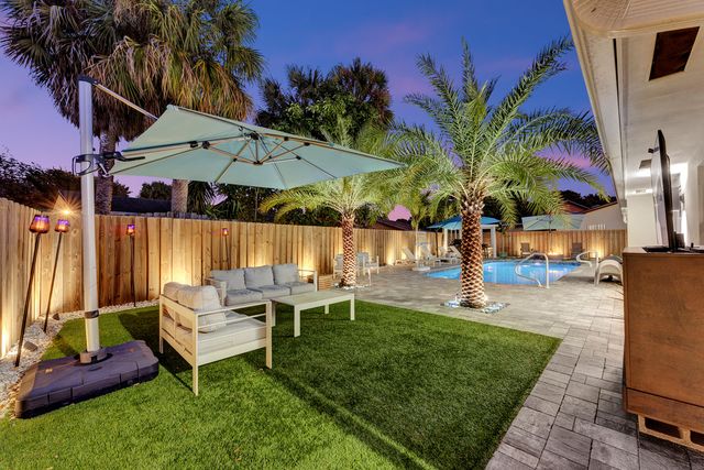 707 W Boulevard Chatelaine, Delray Beach, FL 33445