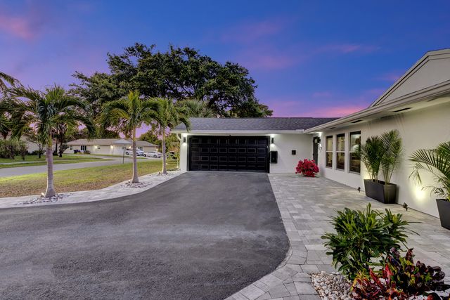 707 W Boulevard Chatelaine, Delray Beach, FL 33445