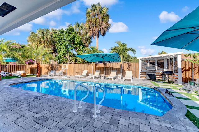 707 W Boulevard Chatelaine, Delray Beach, FL 33445