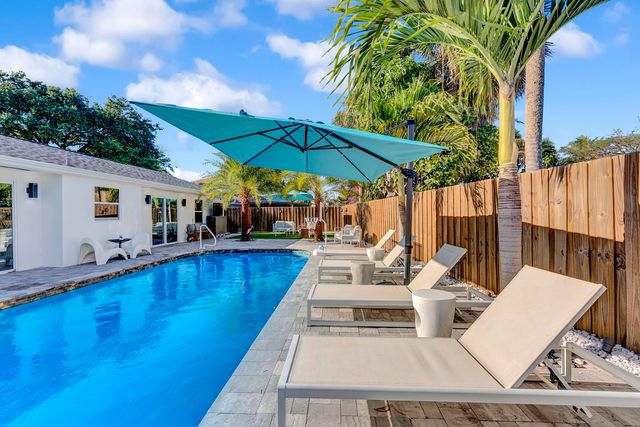 707 W Boulevard Chatelaine, Delray Beach, FL 33445