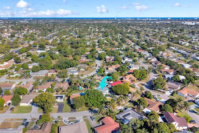 707 W Boulevard Chatelaine, Delray Beach, FL 33445