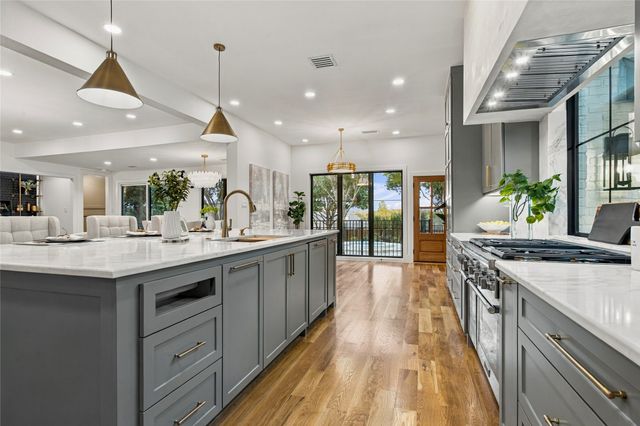1042 Diamond Boulevard, Southlake, TX 76092