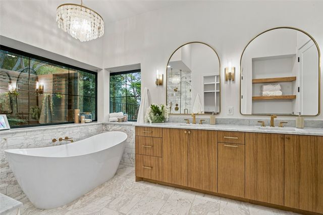 1042 Diamond Boulevard, Southlake, TX 76092