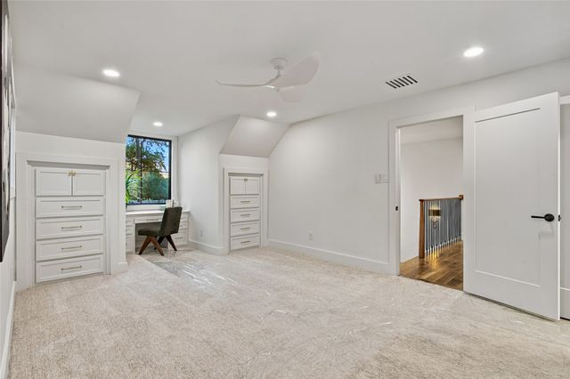 1042 Diamond Boulevard, Southlake, TX 76092
