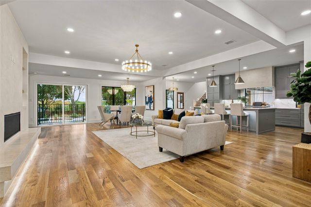 1042 Diamond Boulevard, Southlake, TX 76092