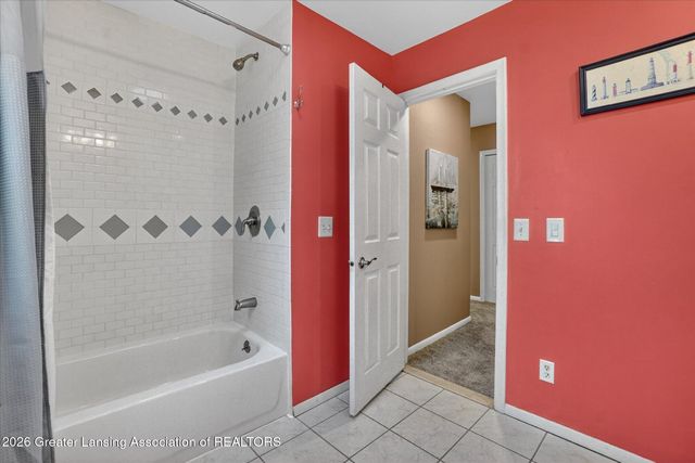 13780 Hamersley Drive, Bath, MI 48808