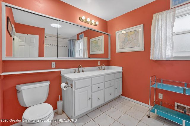 13780 Hamersley Drive, Bath, MI 48808