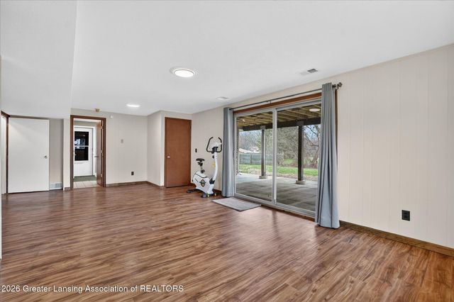 13780 Hamersley Drive, Bath, MI 48808