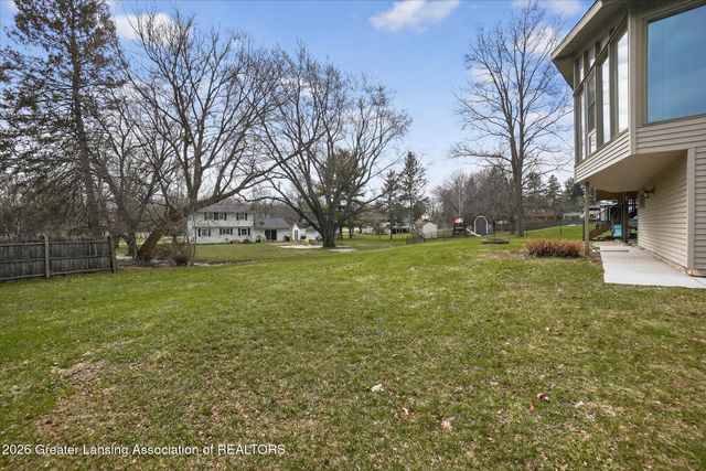 13780 Hamersley Drive, Bath, MI 48808