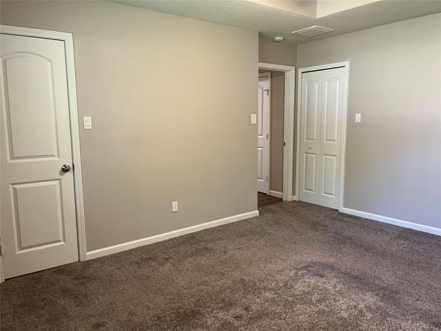 304 S Shadowbend Avenue, Friendswood, TX 77546