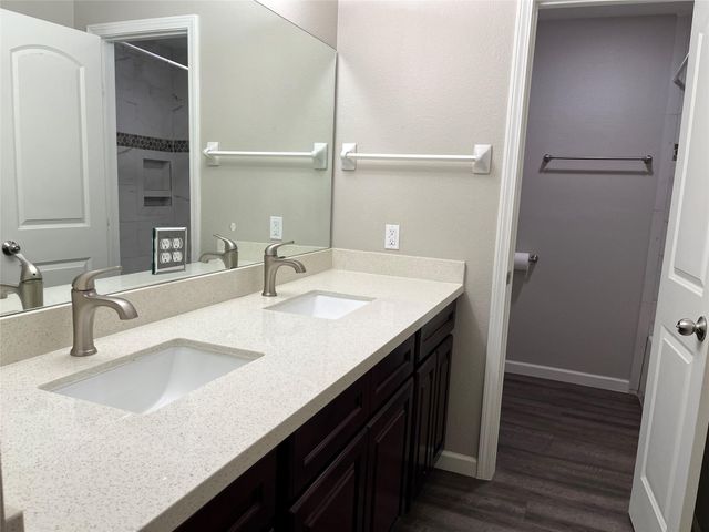 304 S Shadowbend Avenue, Friendswood, TX 77546