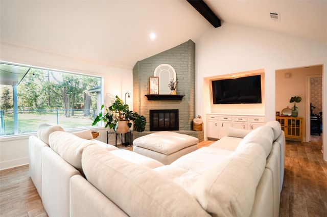 419 Magnolia Bend, New Caney, TX 77357