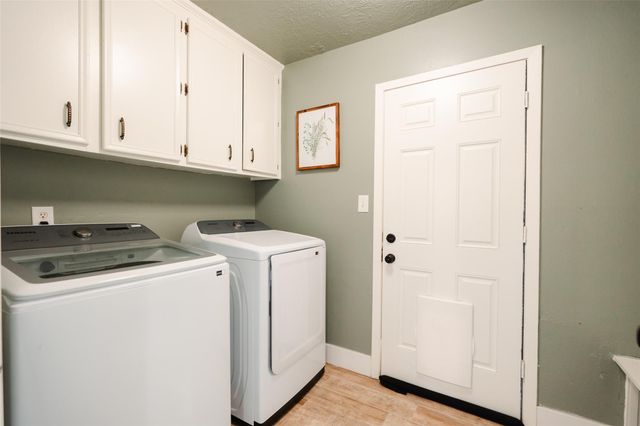 419 Magnolia Bend, New Caney, TX 77357