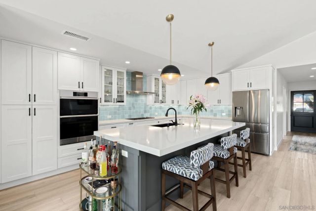 4525 Alhambra St, San Diego, CA 92107