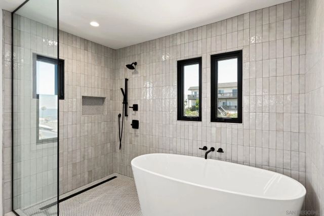 4525 Alhambra St, San Diego, CA 92107