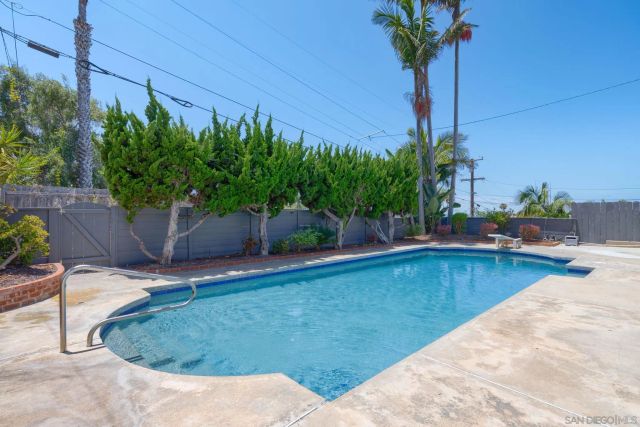 4525 Alhambra St, San Diego, CA 92107