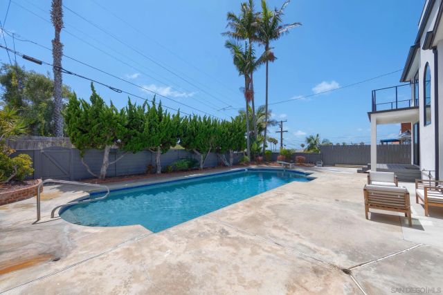 4525 Alhambra St, San Diego, CA 92107