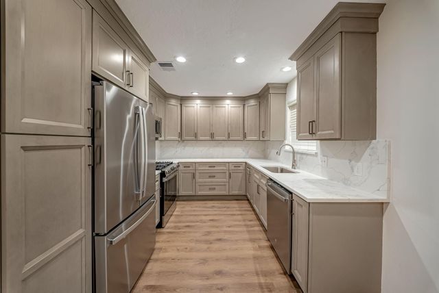 1109 Warren Street, Deer Park, TX 77536