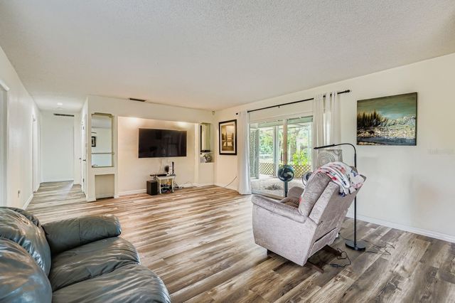 7222 MEADOWBROOK DRIVE, Sarasota, FL 34243