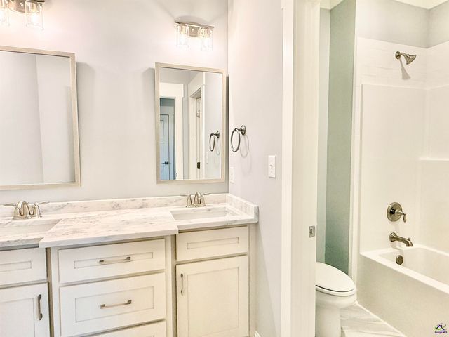 413 Bristleleaf Path, Kathleen, GA 31047