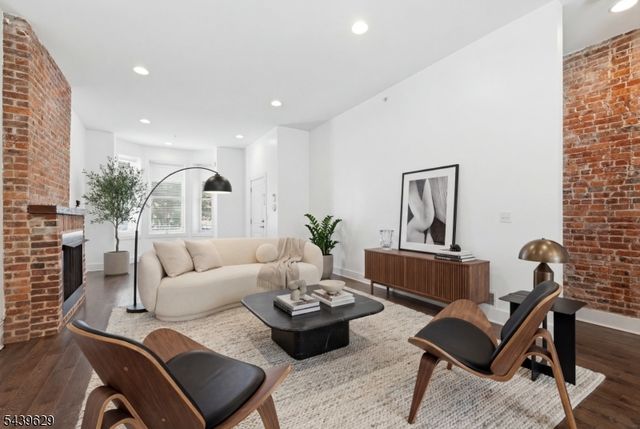 252 Mount Pleasant Ave 1, Newark City, NJ 07104