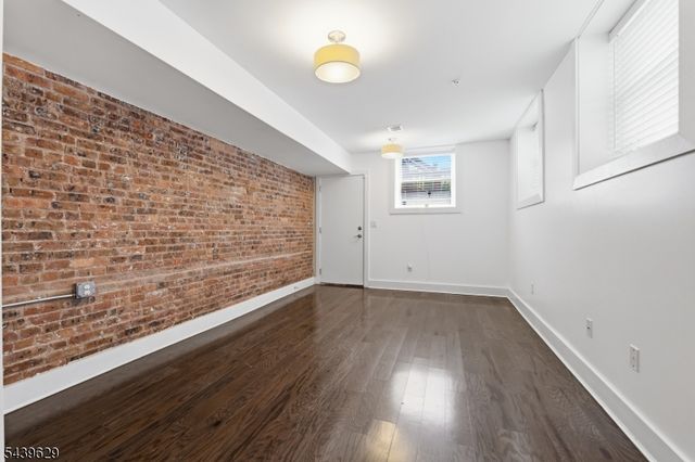 252 Mount Pleasant Ave 1, Newark City, NJ 07104
