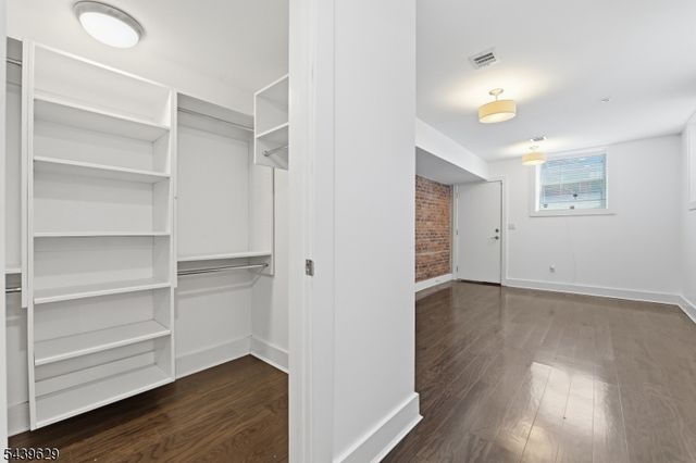 252 Mount Pleasant Ave 1, Newark City, NJ 07104