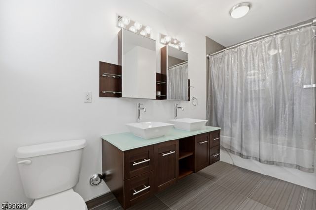 252 Mount Pleasant Ave 1, Newark City, NJ 07104