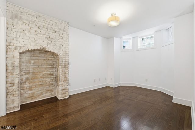 252 Mount Pleasant Ave 1, Newark City, NJ 07104