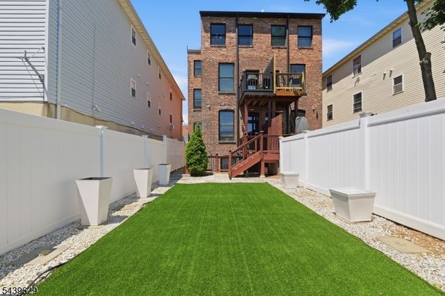 252 Mount Pleasant Ave 1, Newark City, NJ 07104