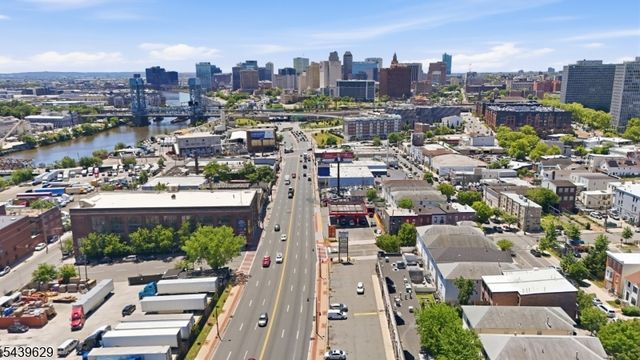 252 Mount Pleasant Ave 1, Newark City, NJ 07104