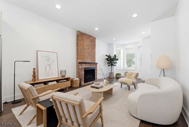 252 Mount Pleasant Ave 1, Newark City, NJ 07104