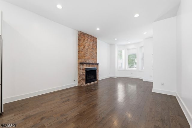 252 Mount Pleasant Ave 1, Newark City, NJ 07104