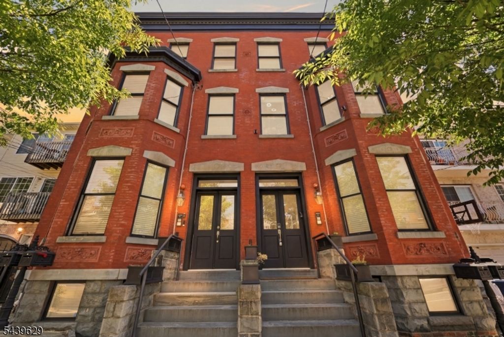 252 Mount Pleasant Ave 1, Newark City, NJ 07104