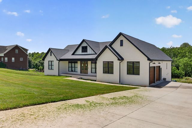 4413 Twin Creeks Dr, Cookeville, TN 38506