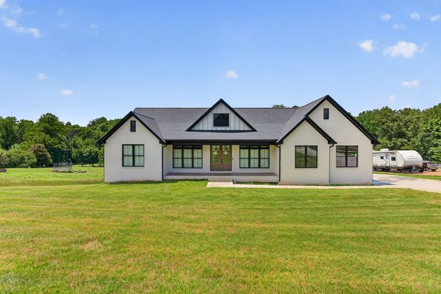 4413 Twin Creeks Dr, Cookeville, TN 38506