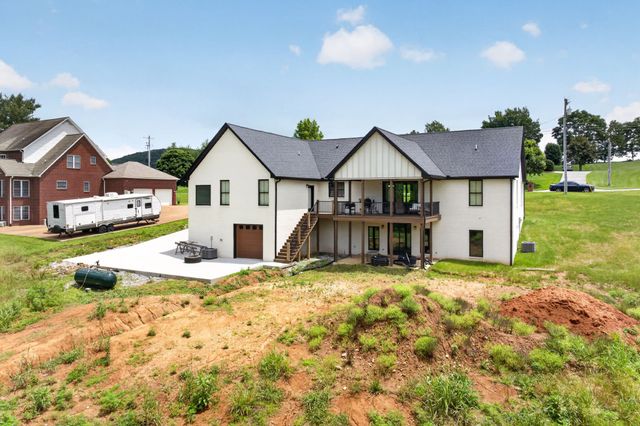 4413 Twin Creeks Dr, Cookeville, TN 38506