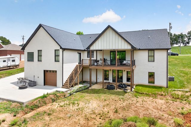 4413 Twin Creeks Dr, Cookeville, TN 38506